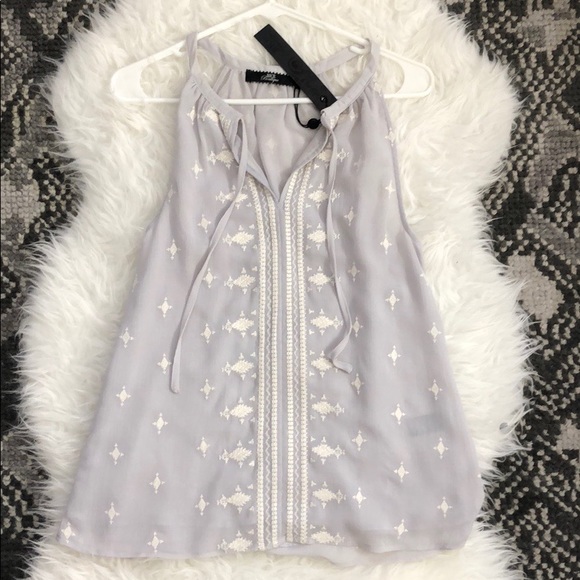 BKE Embroidered tank - Picture 1 of 3